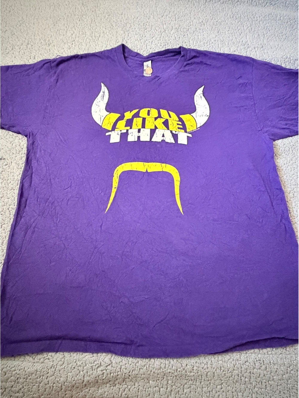 Purple You Like That horn graphic T-shirt